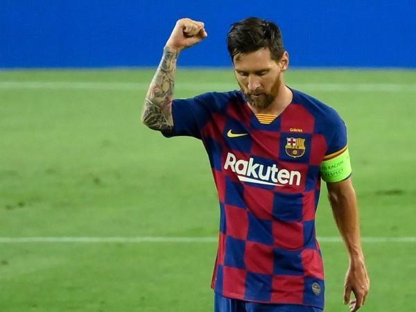 Messi ilk təklifini aldı Xəbər şəkili