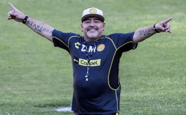 Maradona: &quot;Messi və Ronaldu d&uuml;nyanın ən yaxşı futbol&ccedil;ularıdır&quot; Xəbər şəkili