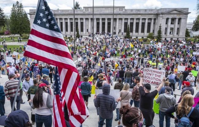 Washingtonda insanlar koronavirusa yoluxmaq &uuml;&ccedil;&uuml;n yığıncaqlar təşkil edirlər Xəbər şəkili